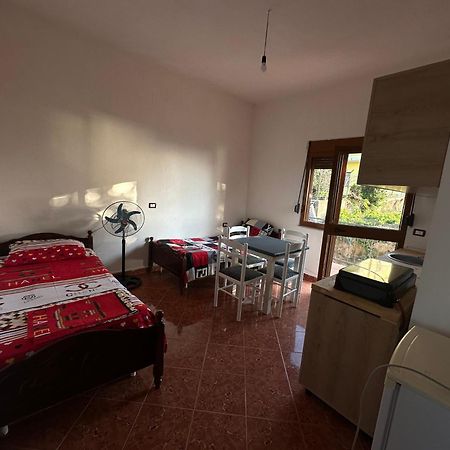Apartment For Rent Vacation Krasniqi Karpen Экстерьер фото