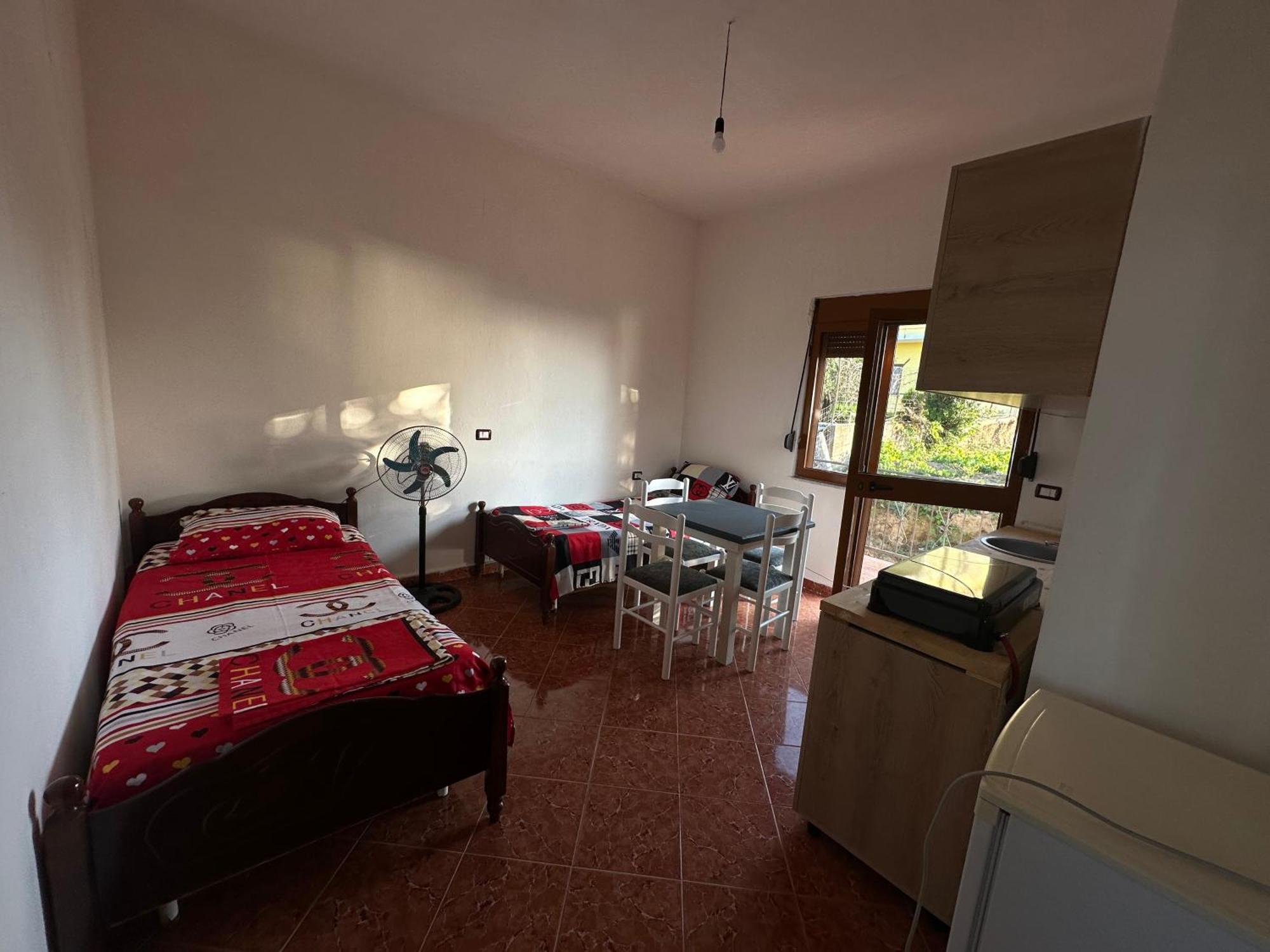 Apartment For Rent Vacation Krasniqi Karpen Экстерьер фото