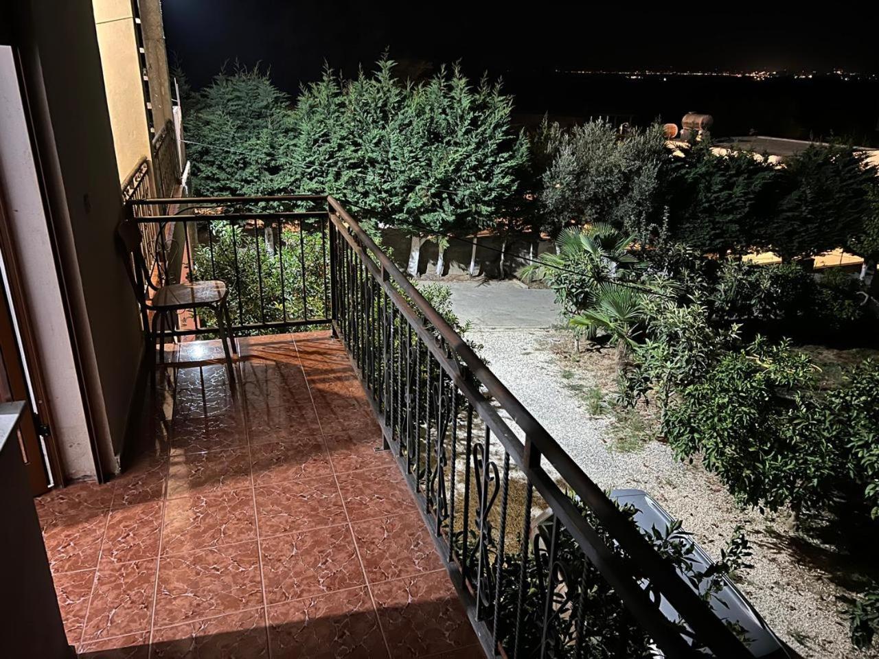 Apartment For Rent Vacation Krasniqi Karpen Экстерьер фото